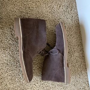 Clarks Brown Suede Chukkas, size 10.5